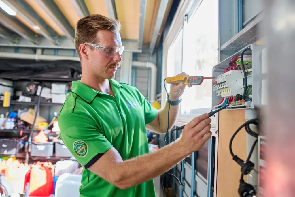 fluid electrical service