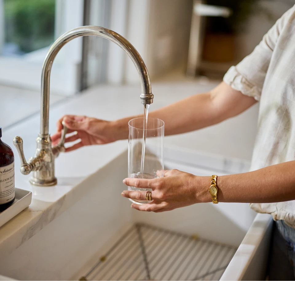 fluid home faucet